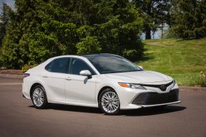 Toyota Camry XLE (NA) '2017